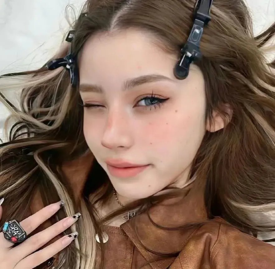 我在看著你